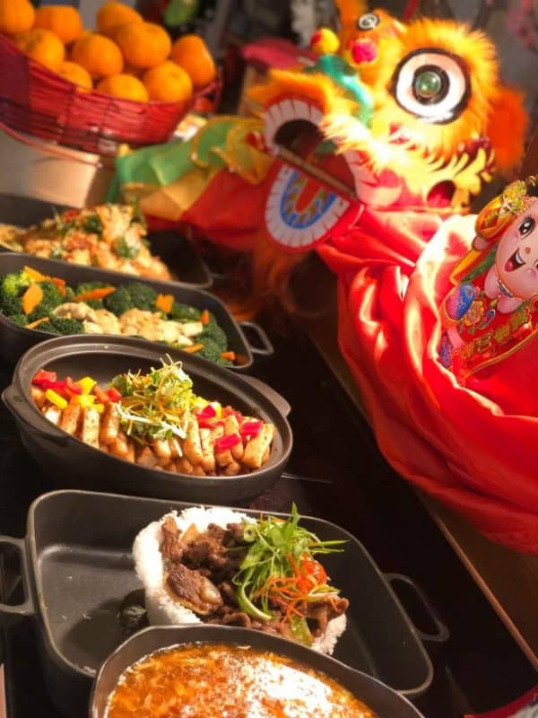 Chinese New Year Eve Reunion Dinner Buffet at Makan Kitchen DoubleTree by Hilton Melaka 4